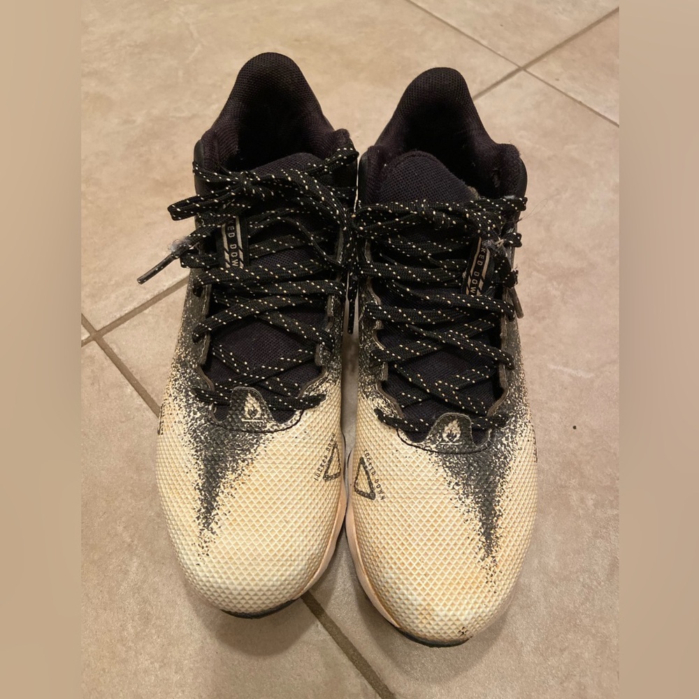 Boys youth baseball cleats